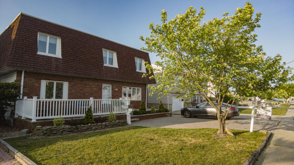 The portion of Washington Avenue where single-family homes would be removed in order for the White Sands to expand, May 2023. (Photo: Shorebeat)