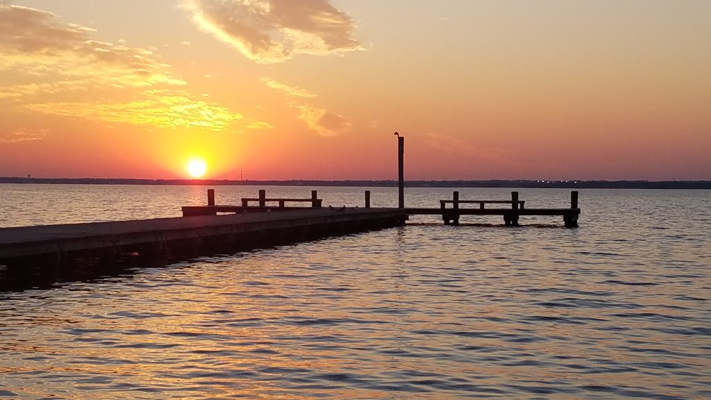 Sunset, Nov. 7, 2023 behind Barnegat Bay at the Lavallette bayfront. (Photo: Shorebeat)