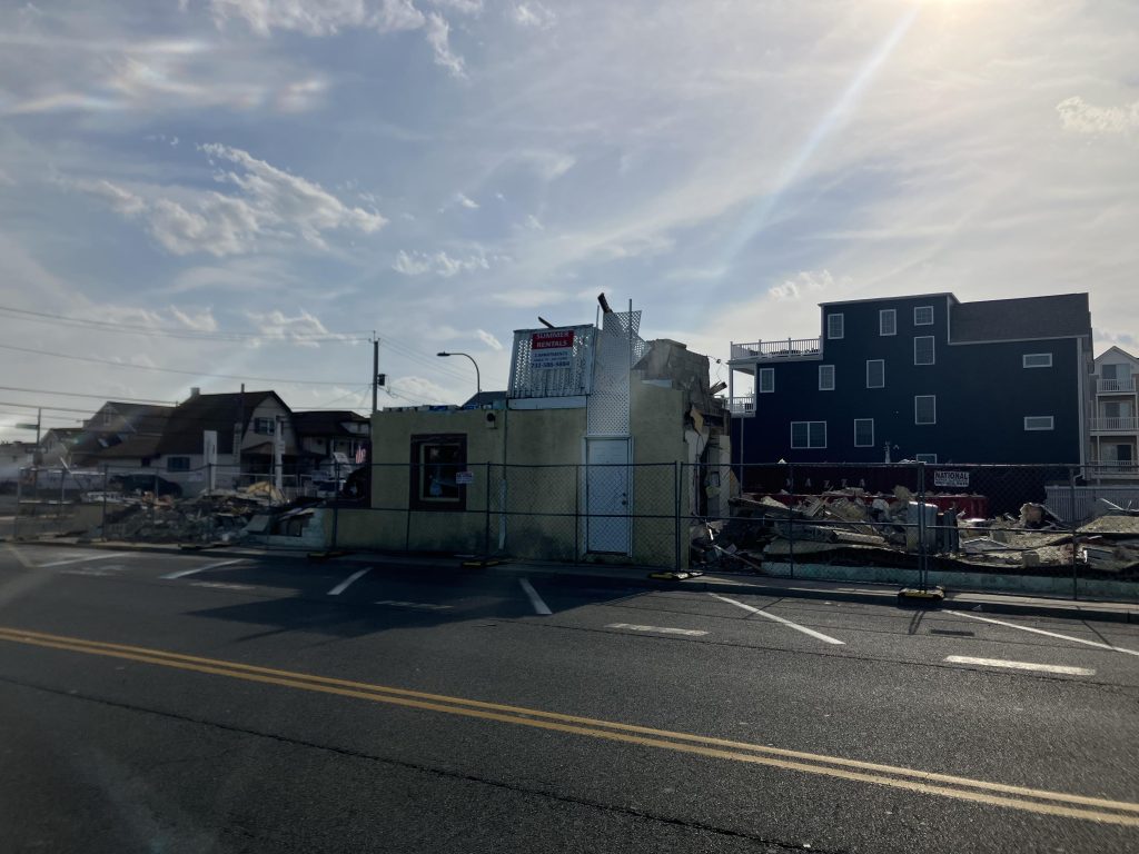 The 'Just Breakfast' restaurant in Seaside Heights under demolition. (Photo: Catherine Galioto/Shorebeat)