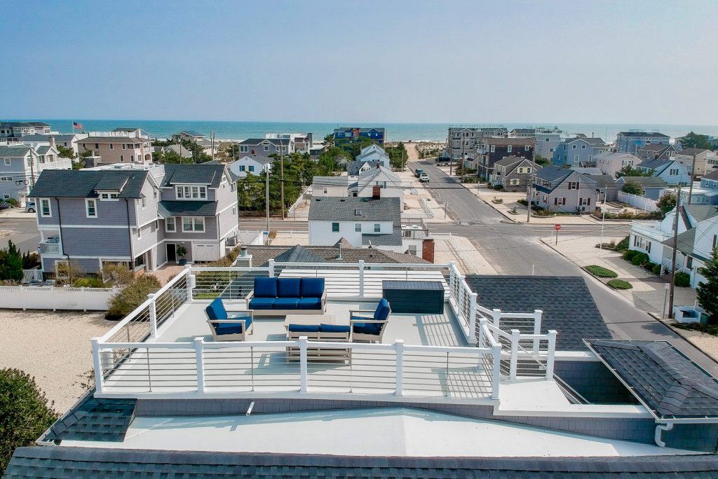 A rooftop deck on a home in Long Beach Island. (Credit:  My LBI Beach Rental)