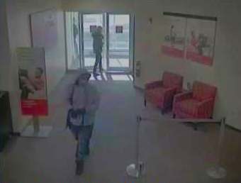 The suspect in the Feb. 12, 2018 robbery of a Wells Fargo bank in Toms River. (Photo: TRPD)