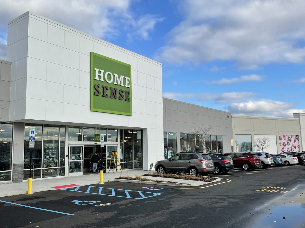 HomeSense at the Ocean County Mall. (Photo: Daniel Nee)