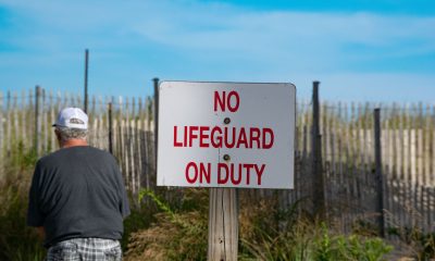 A sign indicating no lifeguards on duty in Bay Head, N.J. (Photo: Daniel Nee)
