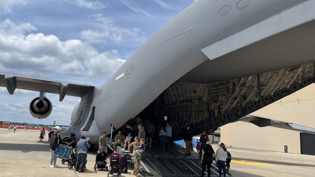 The interior of a C-17 transport. (Photo: Shorebeat)