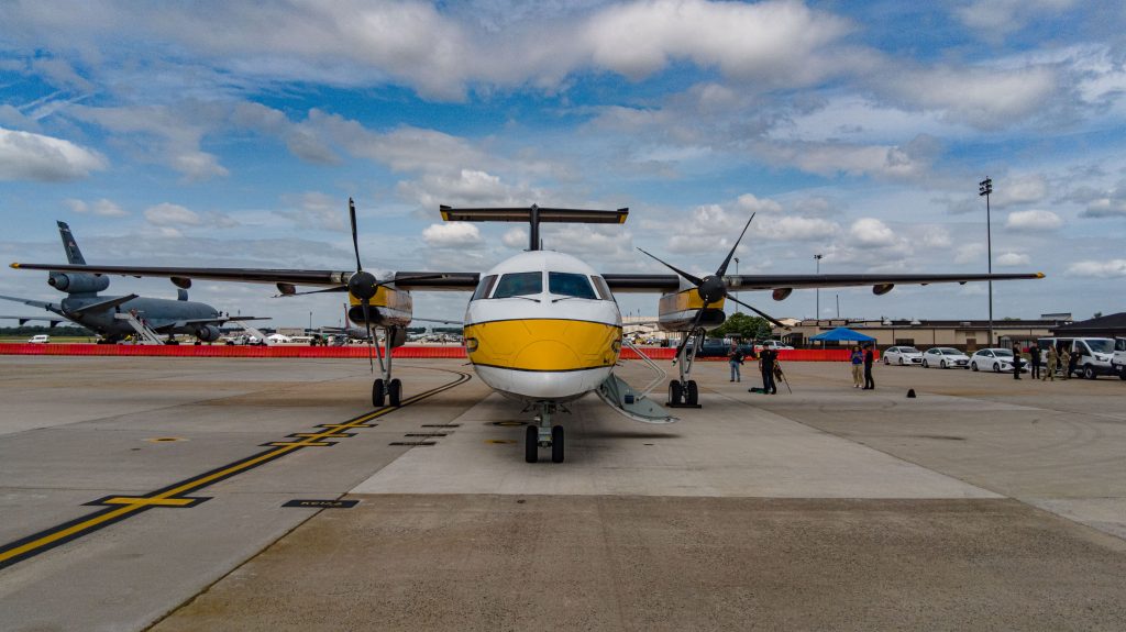 The Dash-8 used by the U.S. Army Golden Knights parachute team. (Photo: Shorebeat)